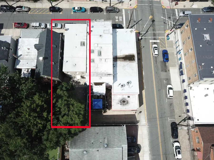 6910 JACKSON ST, Guttenberg, NJ 07093 - Image #2