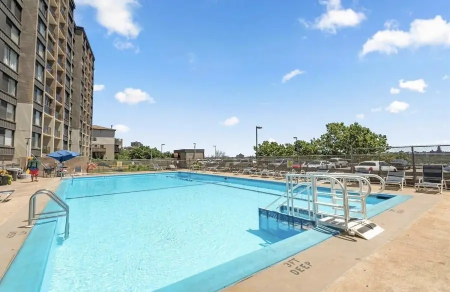 9060 PALISADE AVE #811, North Bergen, NJ 07047 - Image #3