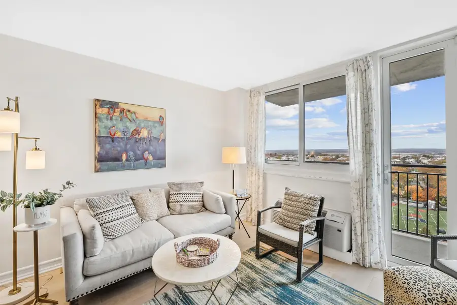 100 MANHATTAN AVE #1901, Union City, NJ 07087 - Image #3