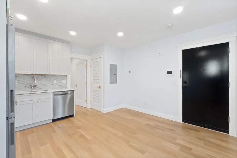 82 COLGATE ST #1, Jersey City, NJ 07302 - Image #2