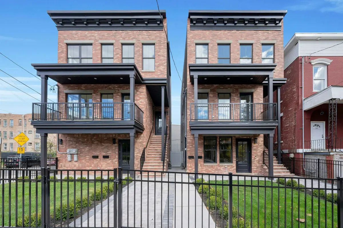 24 CLINTON AVE #2, Jersey City, NJ 07304 - Image #1