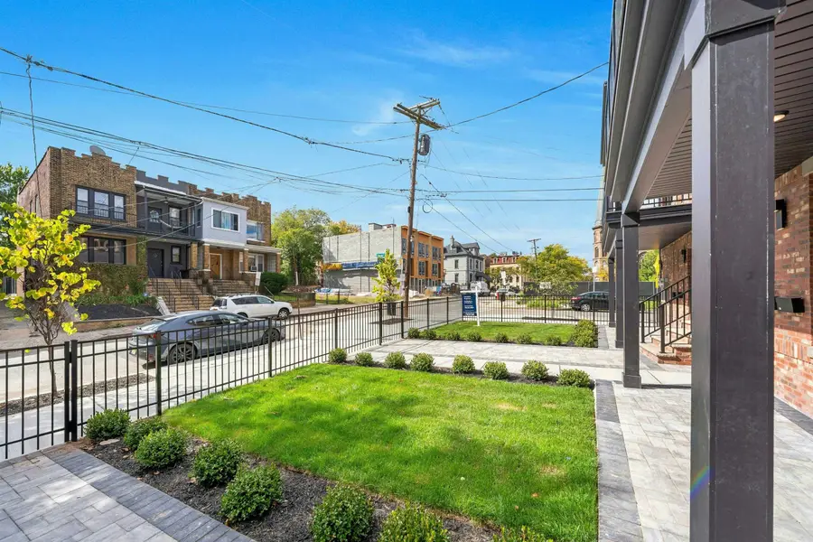 24 CLINTON AVE #1, Jersey City, NJ 07304 - Image #2