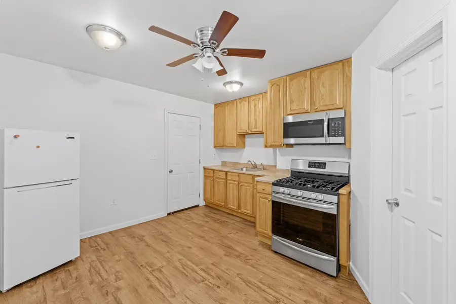 188 AVENUE B, Bayonne, NJ 07002-3102 - Image #2