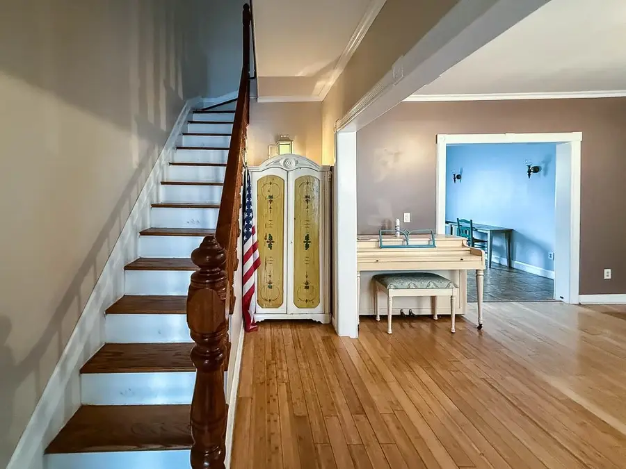 125 POPLAR ST, Jersey City, NJ 07307 - Image #3