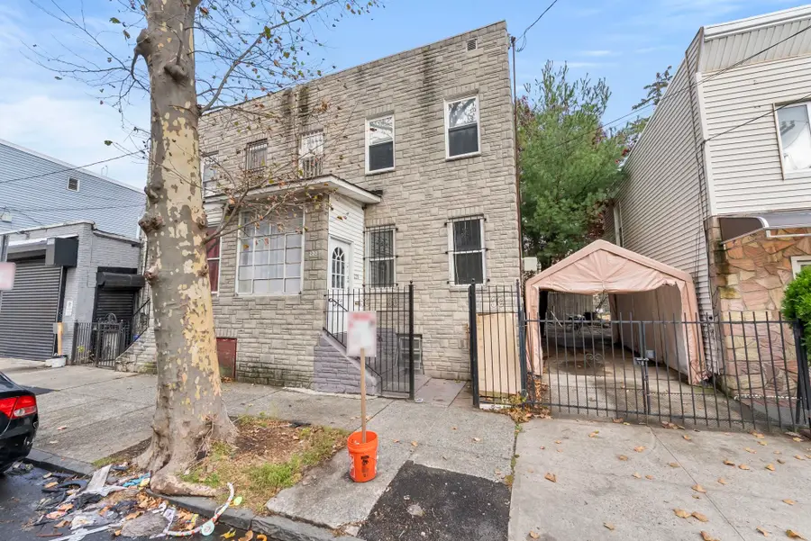 220 ARMSTRONG AVE, Jersey City, NJ 07305 - #2