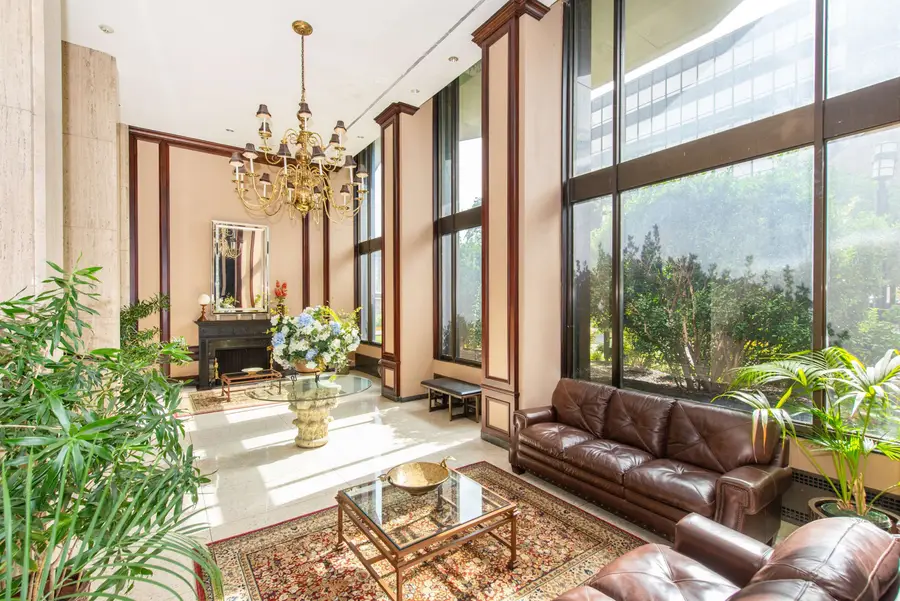 2077 CENTER AVE #9B, Fort Lee, NJ 07024 - Image #3