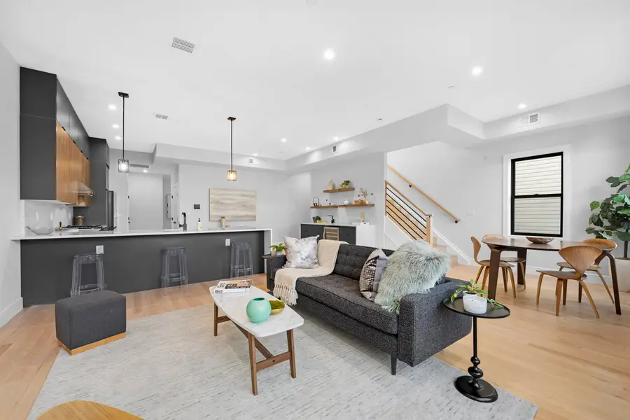 165 DELAWARE AVE #3, Jersey City, NJ 07306 - Image #3