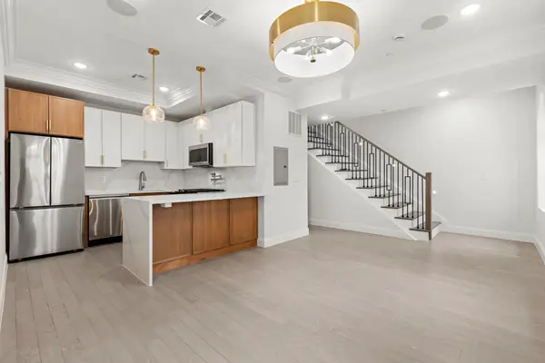 133 CLIFTON PL #TH2, JC, Journal Square, NJ 07304