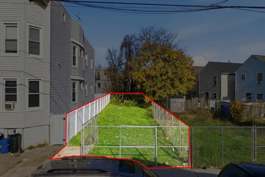 12 BOSTWICK AVE, Jersey City, NJ 07302 - Image #2