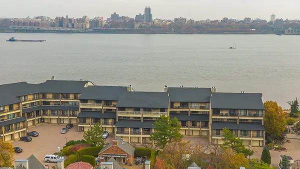 1225 RIVER RD #7D, Edgewater, NJ 07020