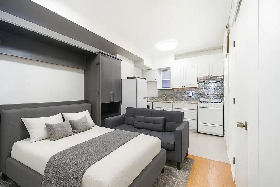 165 7TH ST #2E, Hoboken, NJ 07030 - Image #2