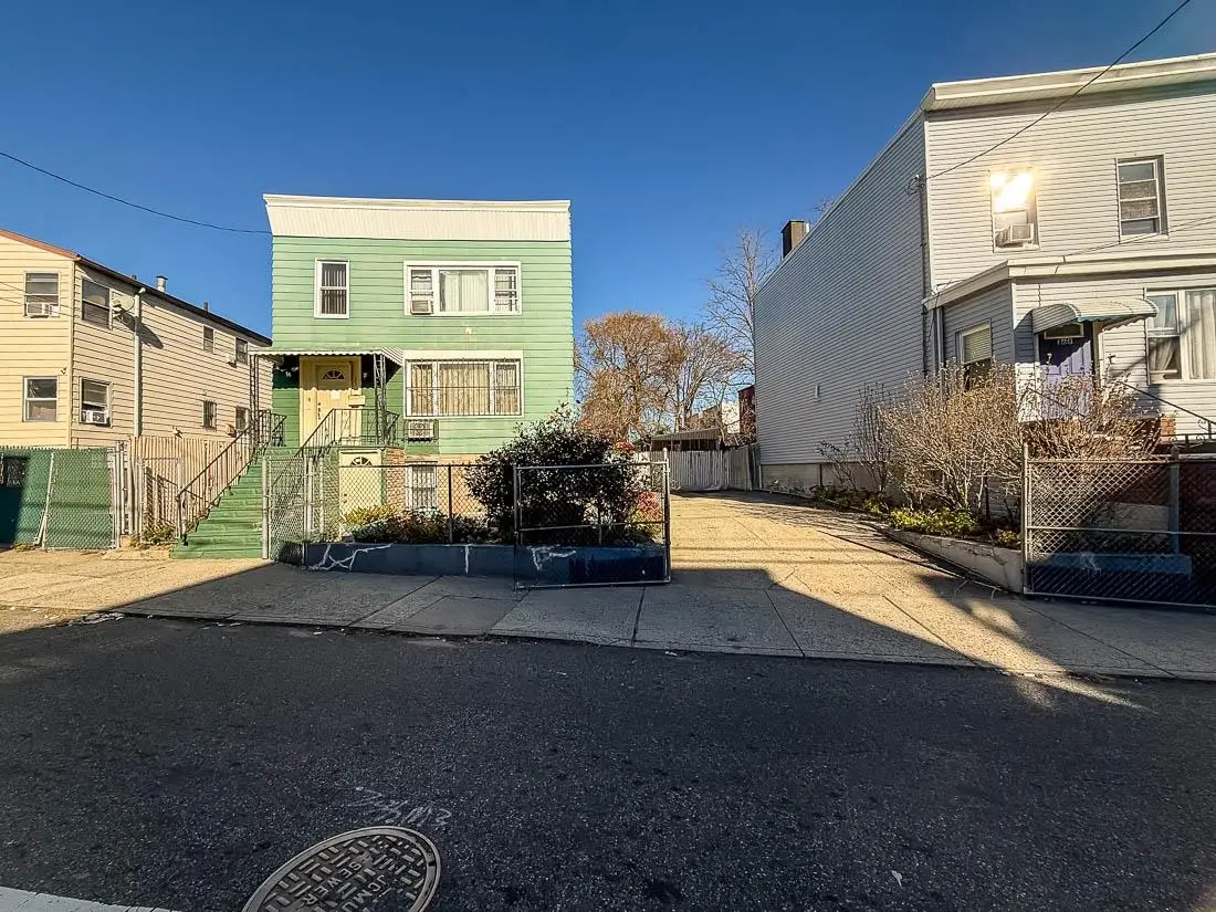170-172 CATOR AVE, Jersey City, NJ 07305 - Image #1