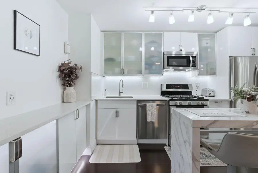 6040 BLVD EAST #30N, West New York, NJ 07093 - Image #2