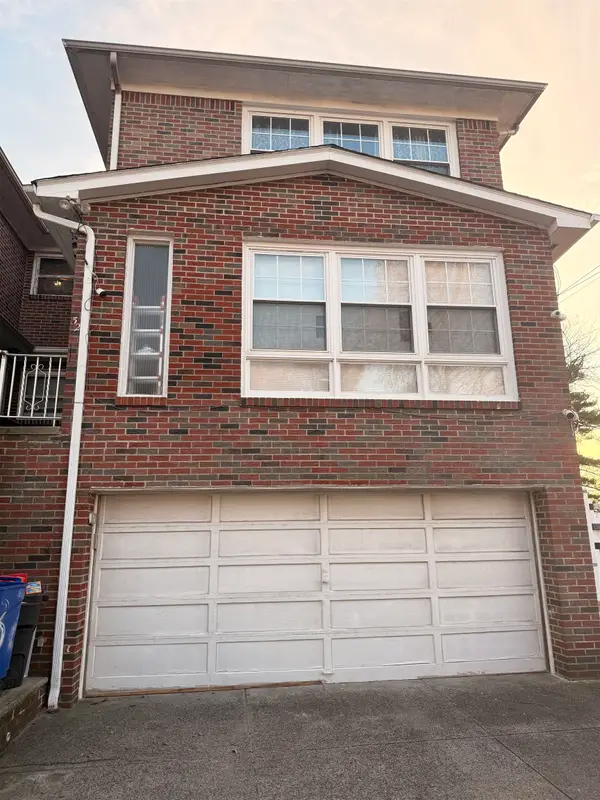 32 LINCOLN PARKWAY, Bayonne, NJ 07002