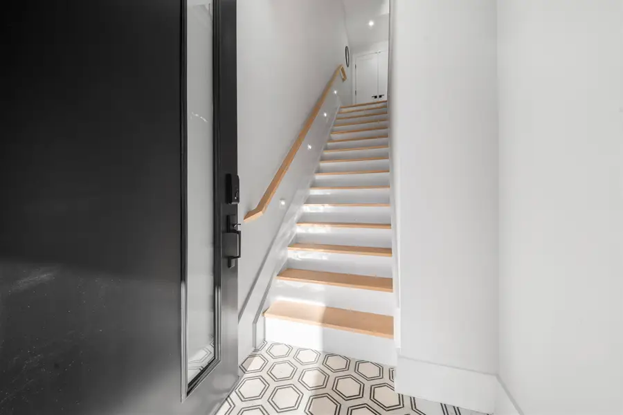 58 GARDNER AVE #2, Jersey City, NJ 07304 - Image #2