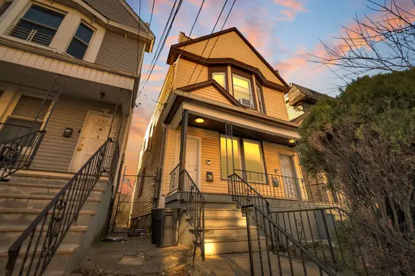 157 VIRGINIA AVE, JC, Bergen-Lafayett, NJ 07304