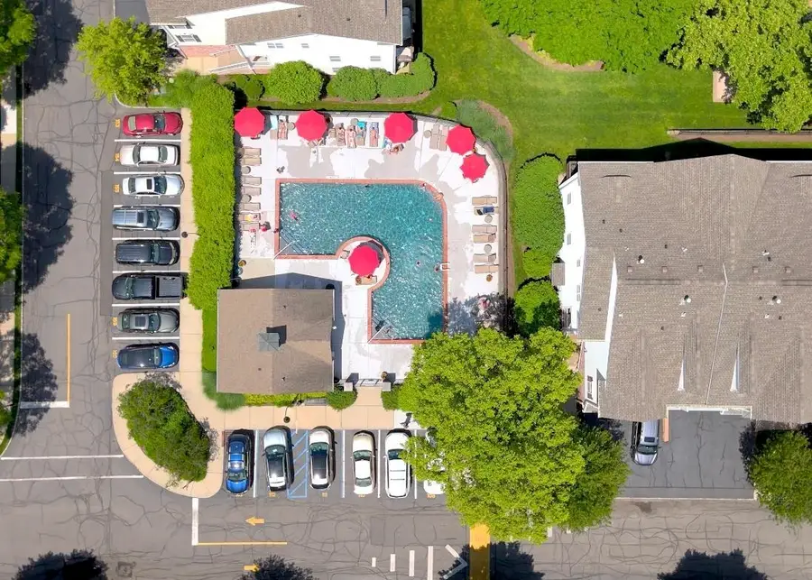 4 BOATWORKS DR, Bayonne, NJ 07002 - Image #2