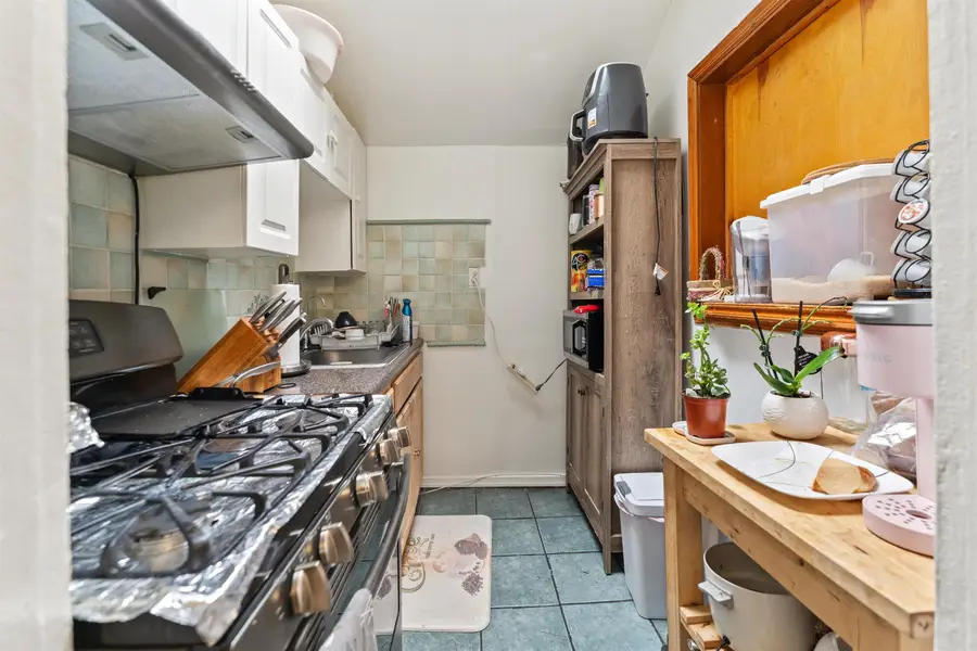 86 CLENDENNY AVE, Jersey City, NJ 07304 - Image #3