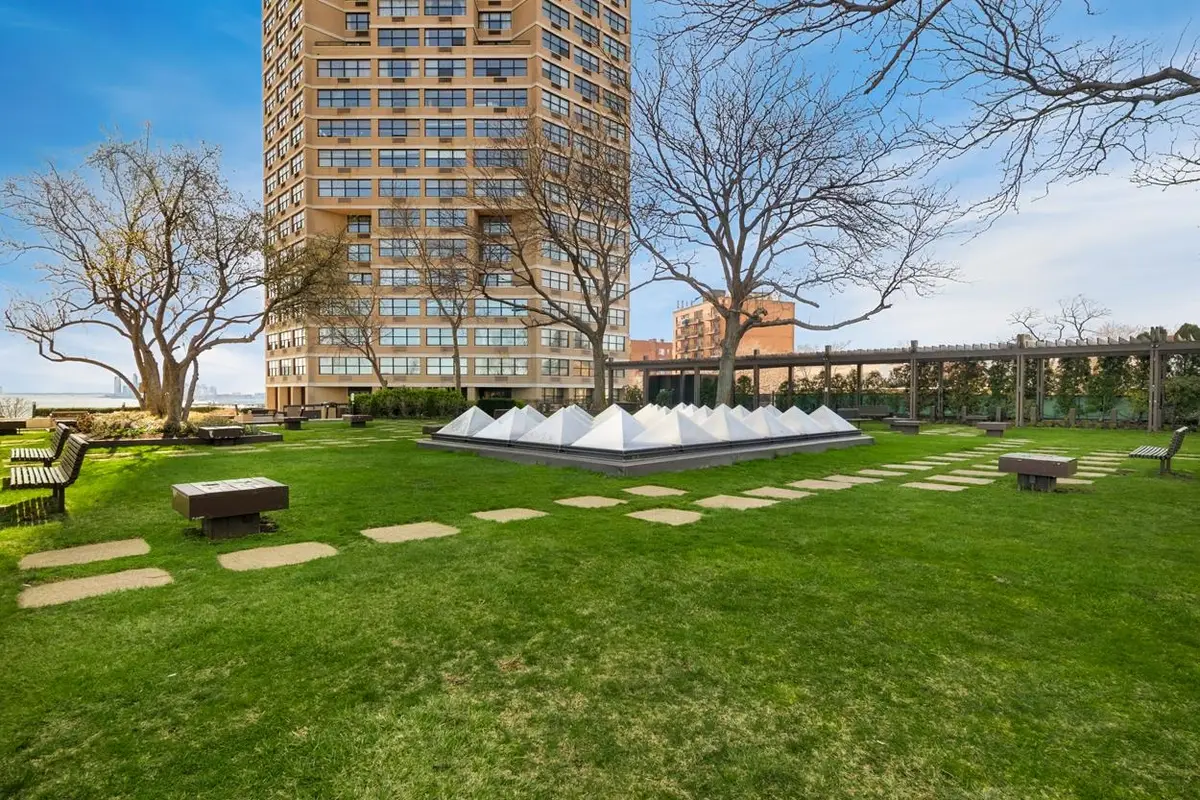 7002 BLVD EAST #8J, Guttenberg, NJ 07093 - Image #1