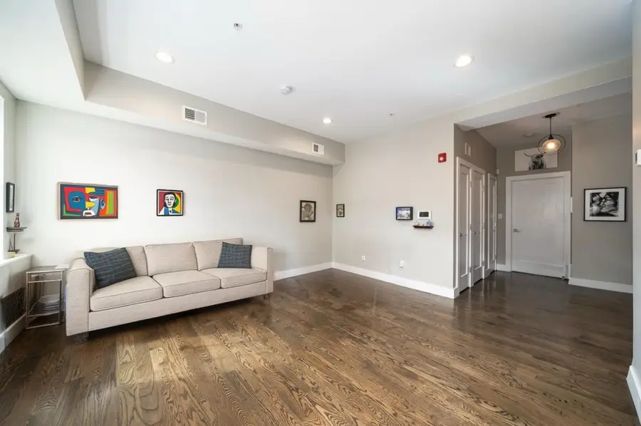 126 DELAWARE AVE #12, Jersey City, NJ 07306 - #3