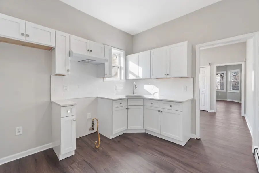 162 CLERK ST #4, Jersey City, NJ 07305 - Image #2