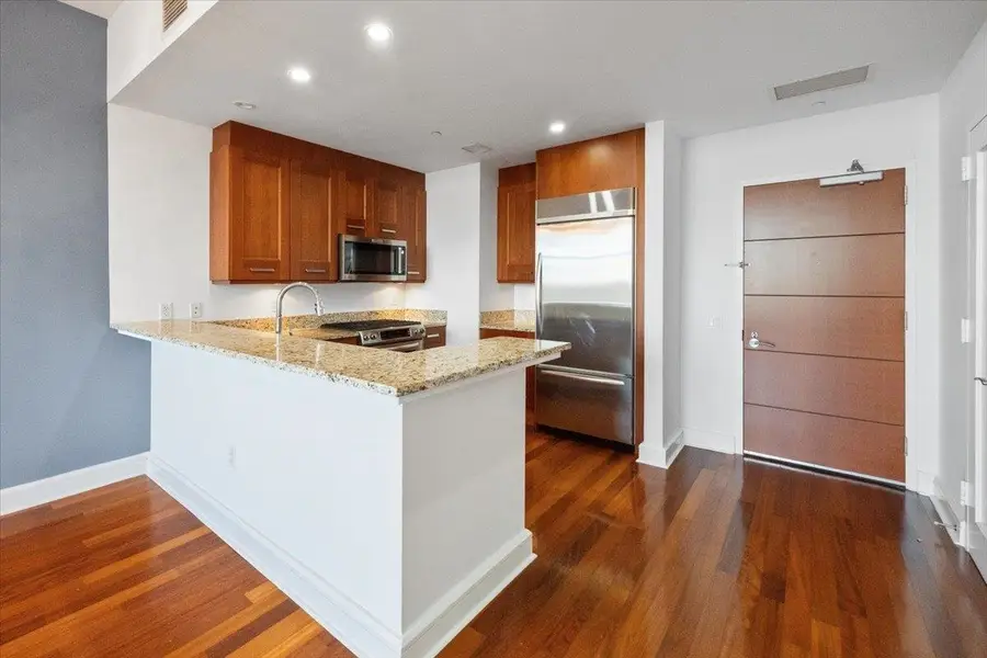 8100 RIVER RD #209, North Bergen, NJ 07047 - Image #2