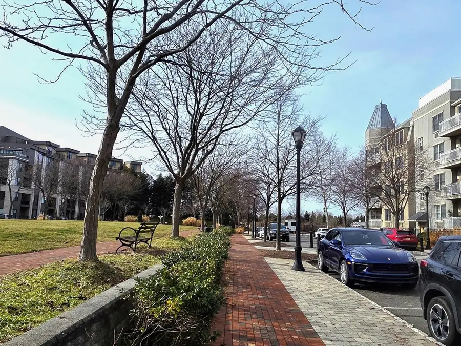 30 FREEDOM WAY #102, Jersey City, NJ 07305 - Image #3