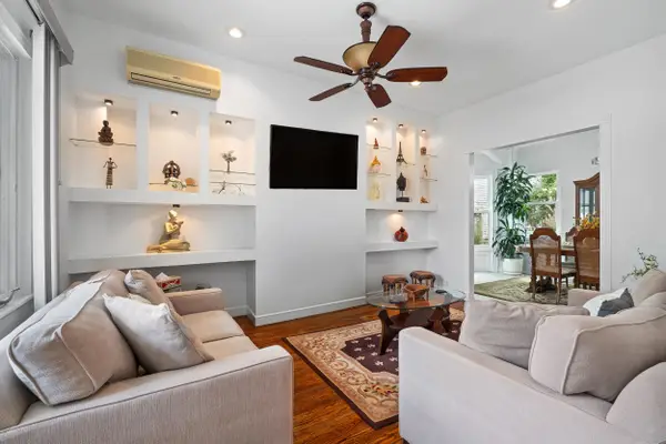 393 FAIRMOUNT AVE, JC, Journal Square, NJ 07306