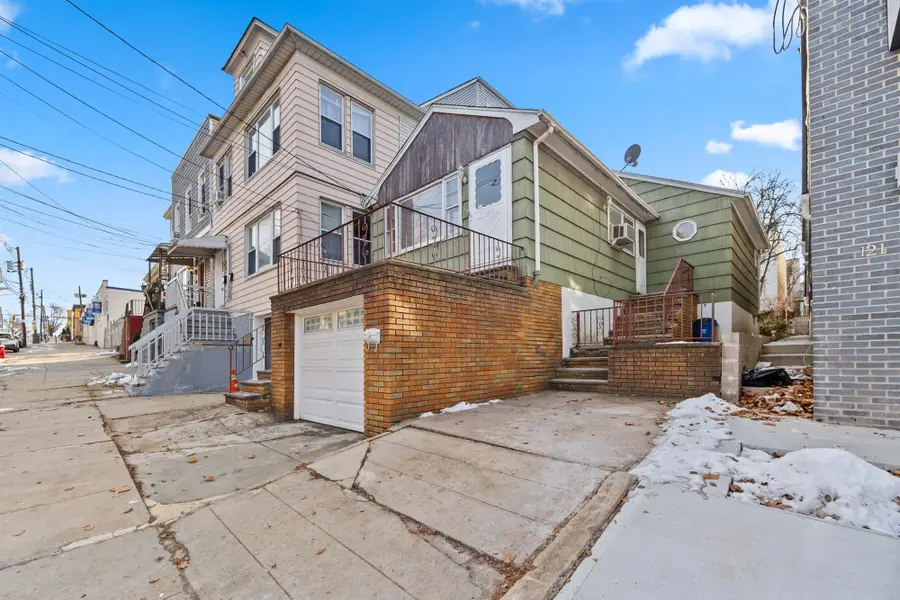 119 CARLTON AVE, Jersey City, NJ 07306 - Image #2