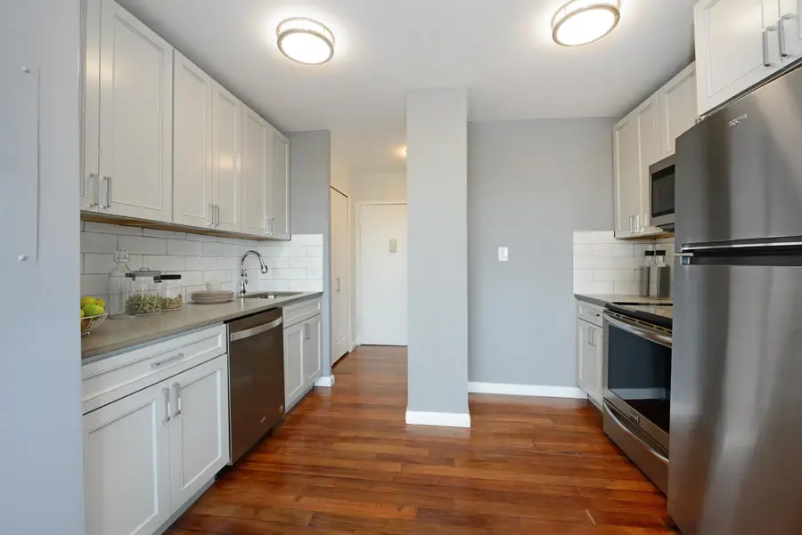 100 MANHATTAN AVE #205, Union City, NJ 07087 - Image #3