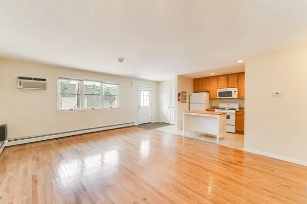 54 CHESTNUT ST, Weehawken, NJ 07086