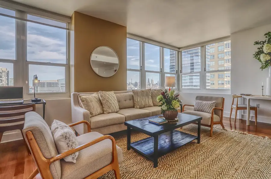 88 MORGAN ST #3902, Jersey City, NJ 07302 - Image #2