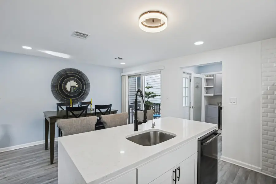 53 COTTAGE ST, Bayonne, NJ 07002 - Image #3