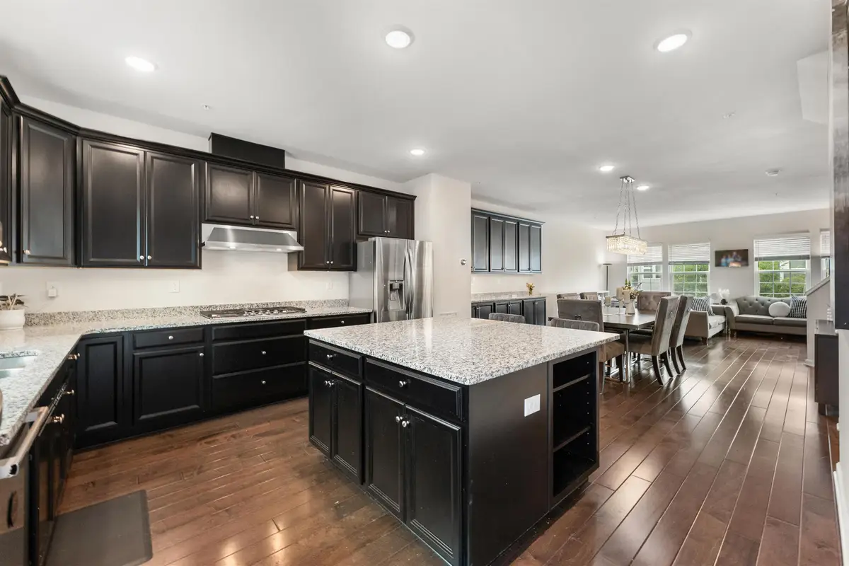 12 MARSHALL DR, Wood Ridge, NJ 07075 - Image #1