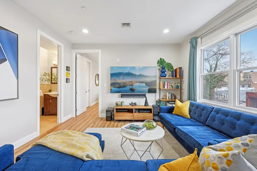 7008 MADISON ST #204, Guttenberg, NJ 07093 - Image #2