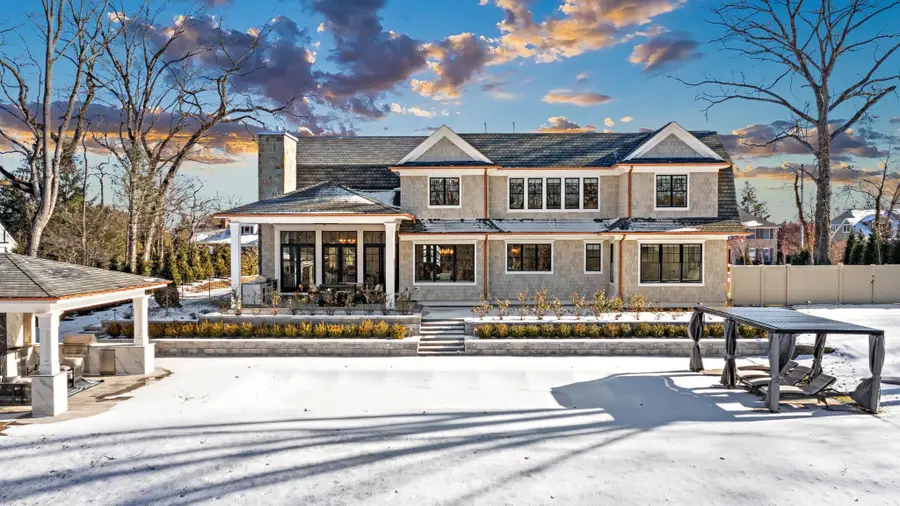 #396 KNOLLWOOD RD, Ridgewood, NJ 07450 - Image #3