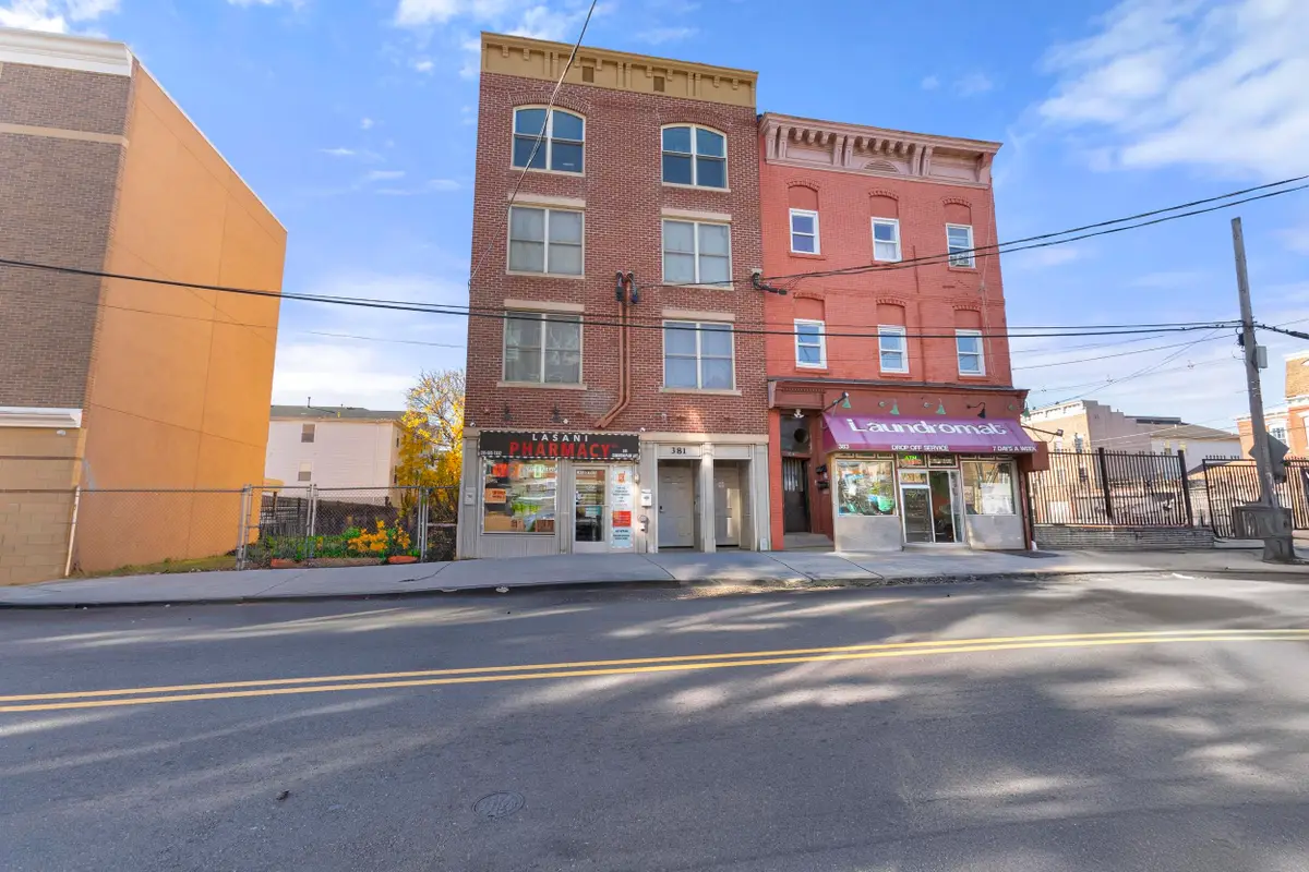 381 COMMUNIPAW AVE #201, Jersey City, NJ 07304 - Image #1