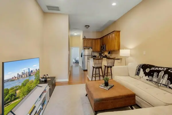 136 NEW YORK AVE #3R, JC, Heights, NJ 07307-1111