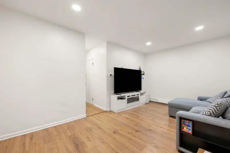 202 DEVON ST, Kearny, NJ 07032 - Image #3