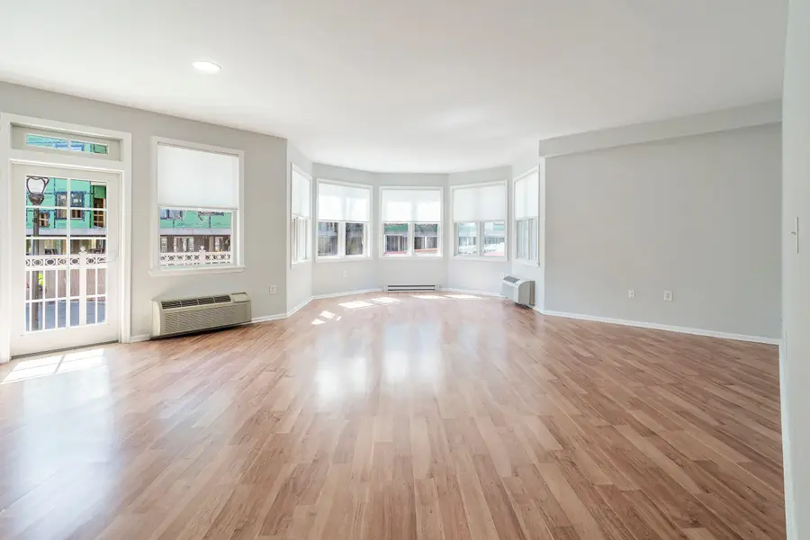 4 CONSTELLATION PL #109, Jersey City, NJ 07305 - Image #2