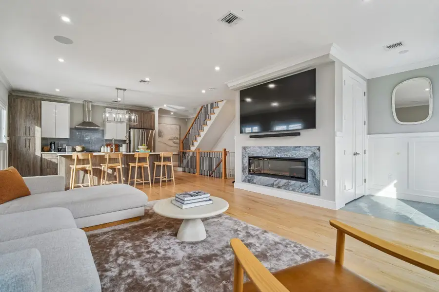 305 8TH ST, Fairview, NJ 07022 - Image #3