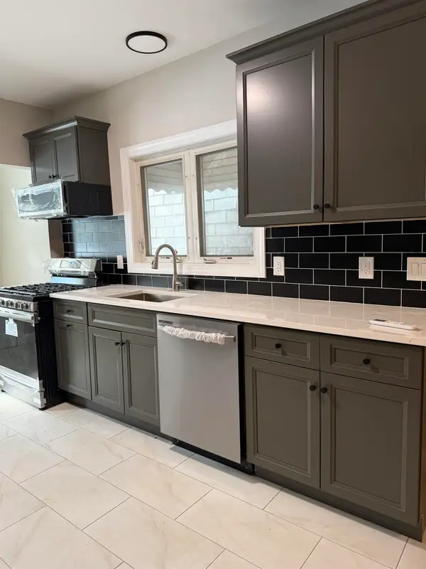 183 1/2 LEXINGTON AVE, JC, West Bergen, NJ 07304-1203