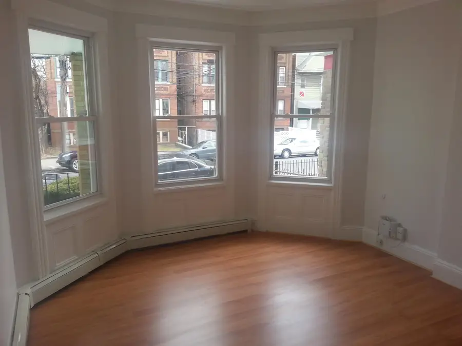 73 RUTGERS AVE, Jersey City, NJ 07305 - Image #2