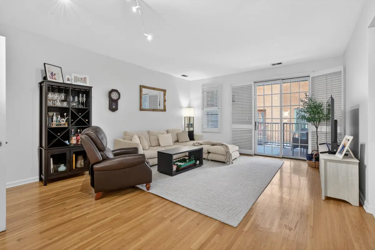 456 9TH ST #19, Hoboken, NJ 07030 - Image #1