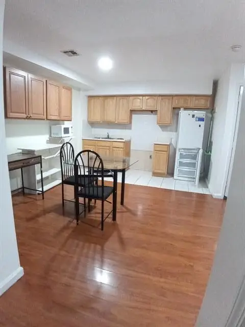 126 FULTON AVE, Jersey City, NJ 07305 - Image #3