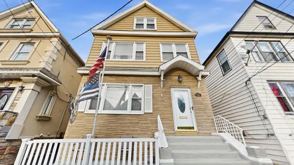 159 WEST 32ND ST, Bayonne, NJ 07306