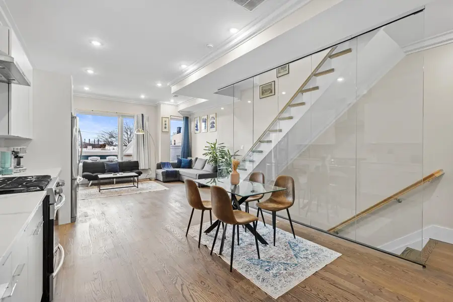 196 DELAWARE AVE #2, Jersey City, NJ 07306 - Image #3