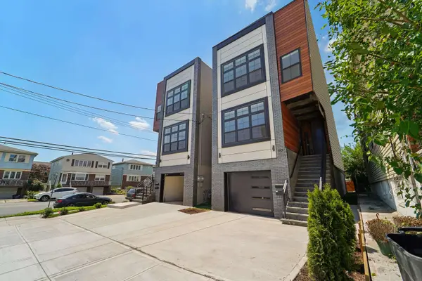 90 EAST 27TH ST, Bayonne, NJ 07002