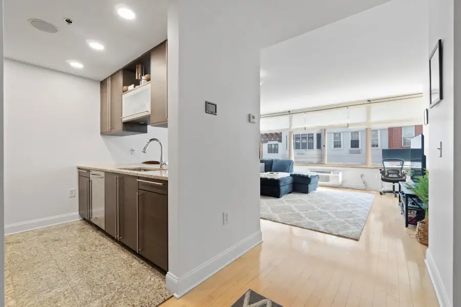 10 REGENT ST #415, Jersey City, NJ 07302 - Image #3