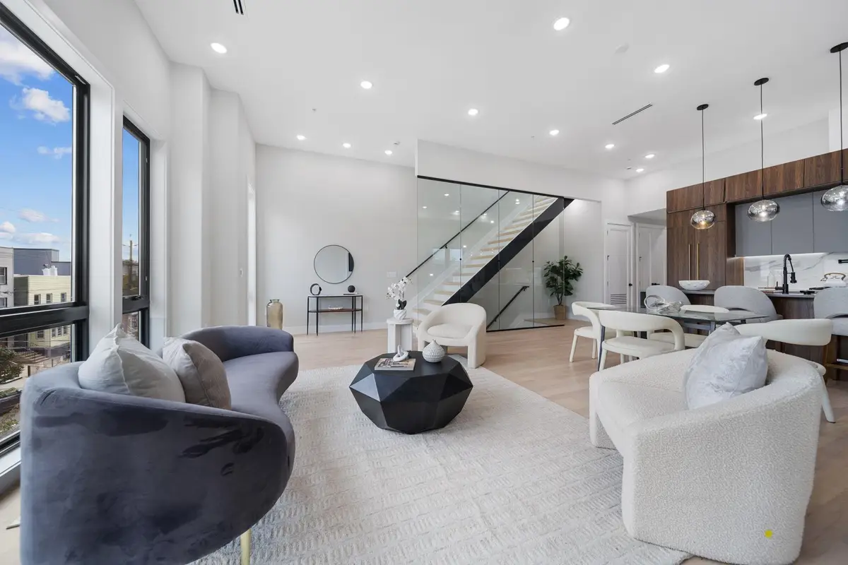 373 NEW YORK AVE #3, Jersey City, NJ 07307 - #1